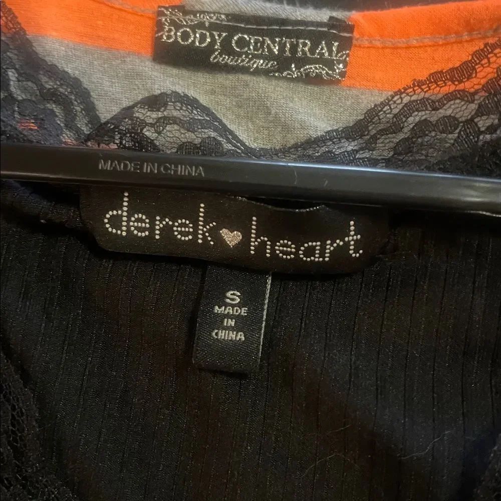 Small/ medium shirt bundle - Picture 9 of 11